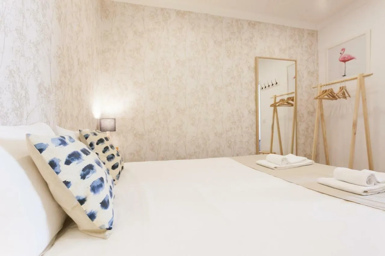 Liberty Duplex Three-Bedroom Apartments - By Lu Holidays Lissabon