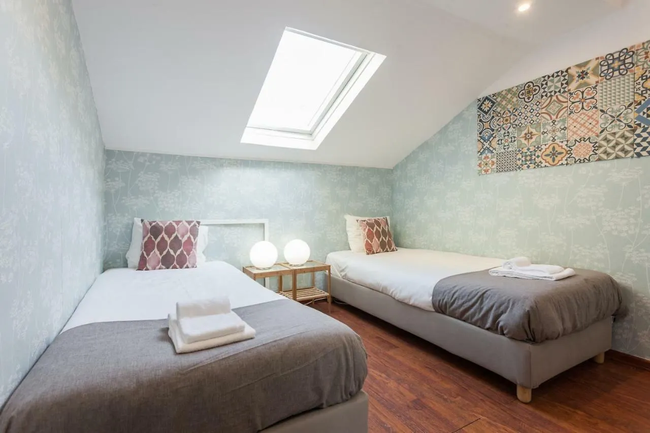 Liberty Duplex Three-Bedroom Apartments - By Lu Holidays Lissabon