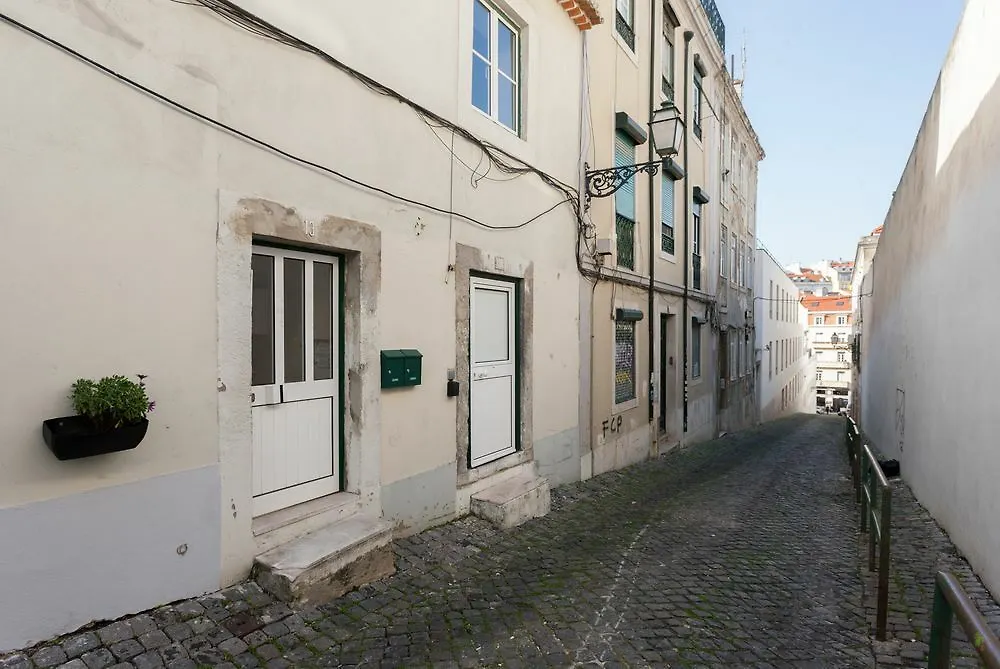 Liberty Duplex Three-Bedroom Apartments - By Lu Holidays Lisbon